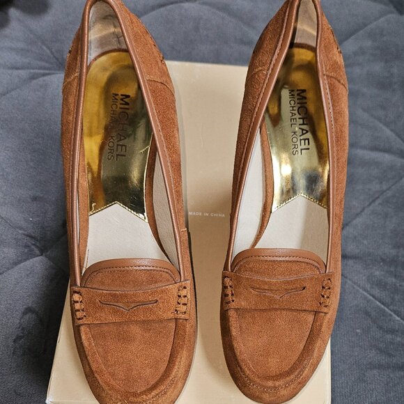 Michael Kors Wedge Pump--New - Picture 1 of 3